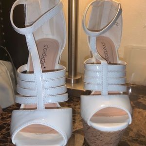 Shoedazzle wedges